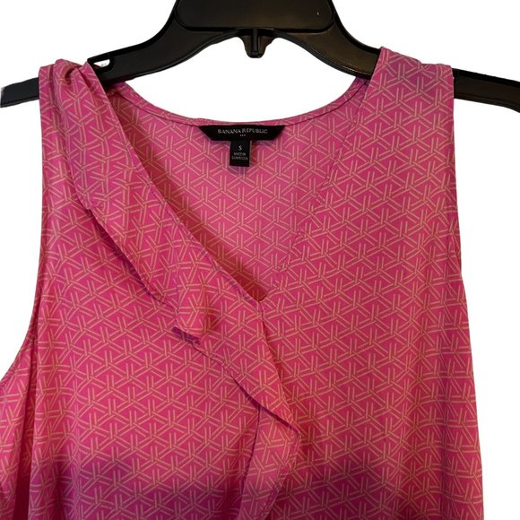 Banana Republic Blouse Womens Small Pink Barbie Hi Low Ruffle Sleeveless - Picture 2 of 12